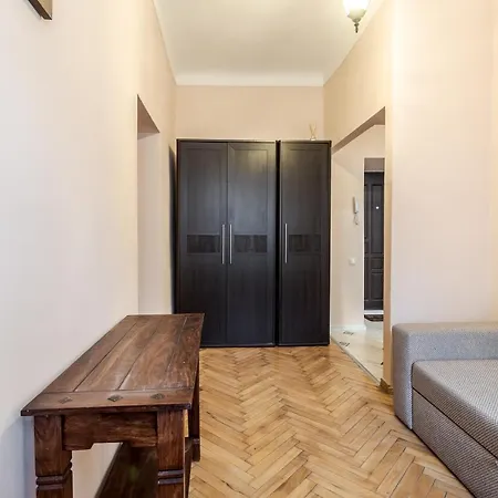 Street Staroevreyska
